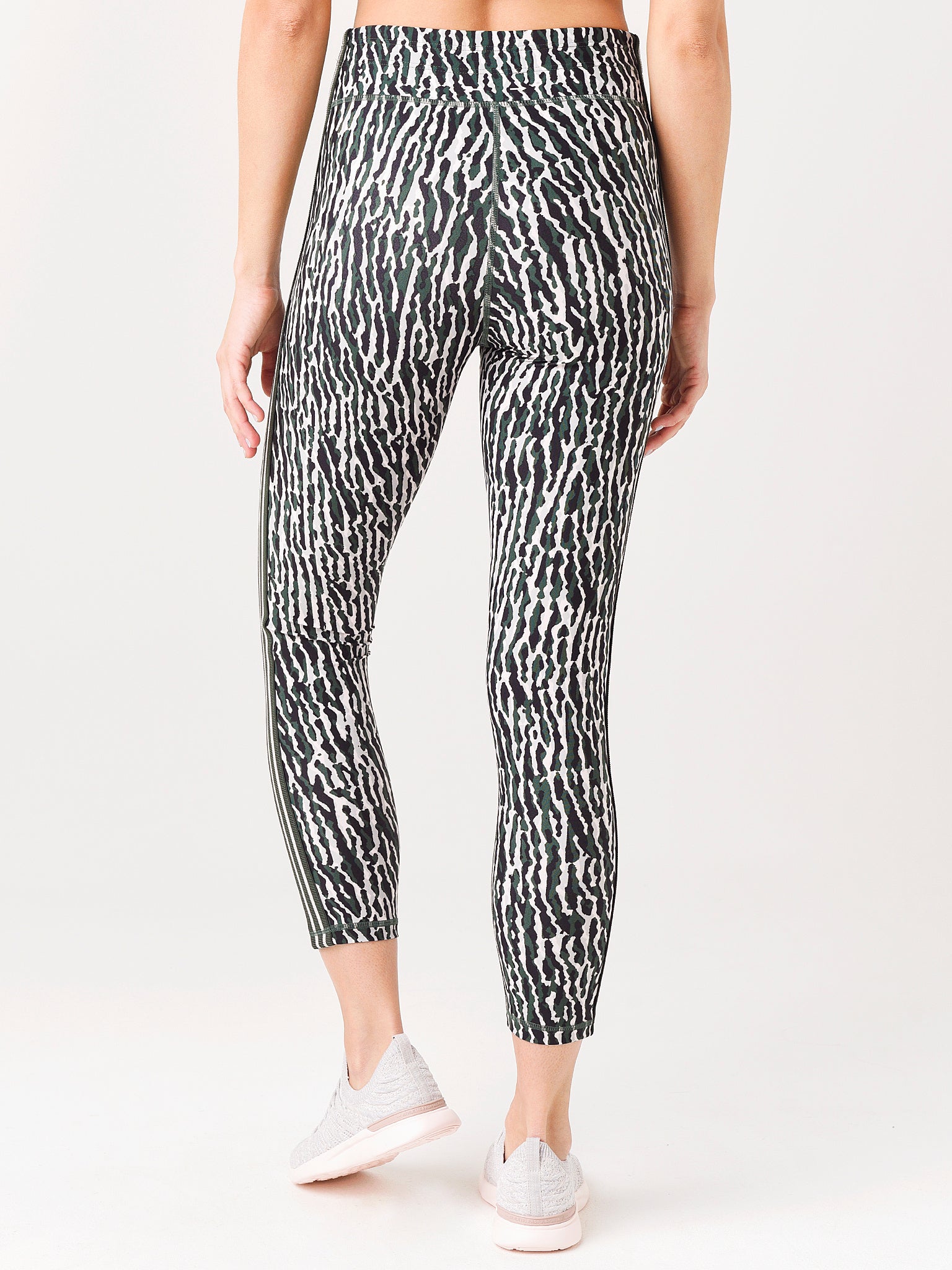 USW121054xBRITISHGREEN-alt3