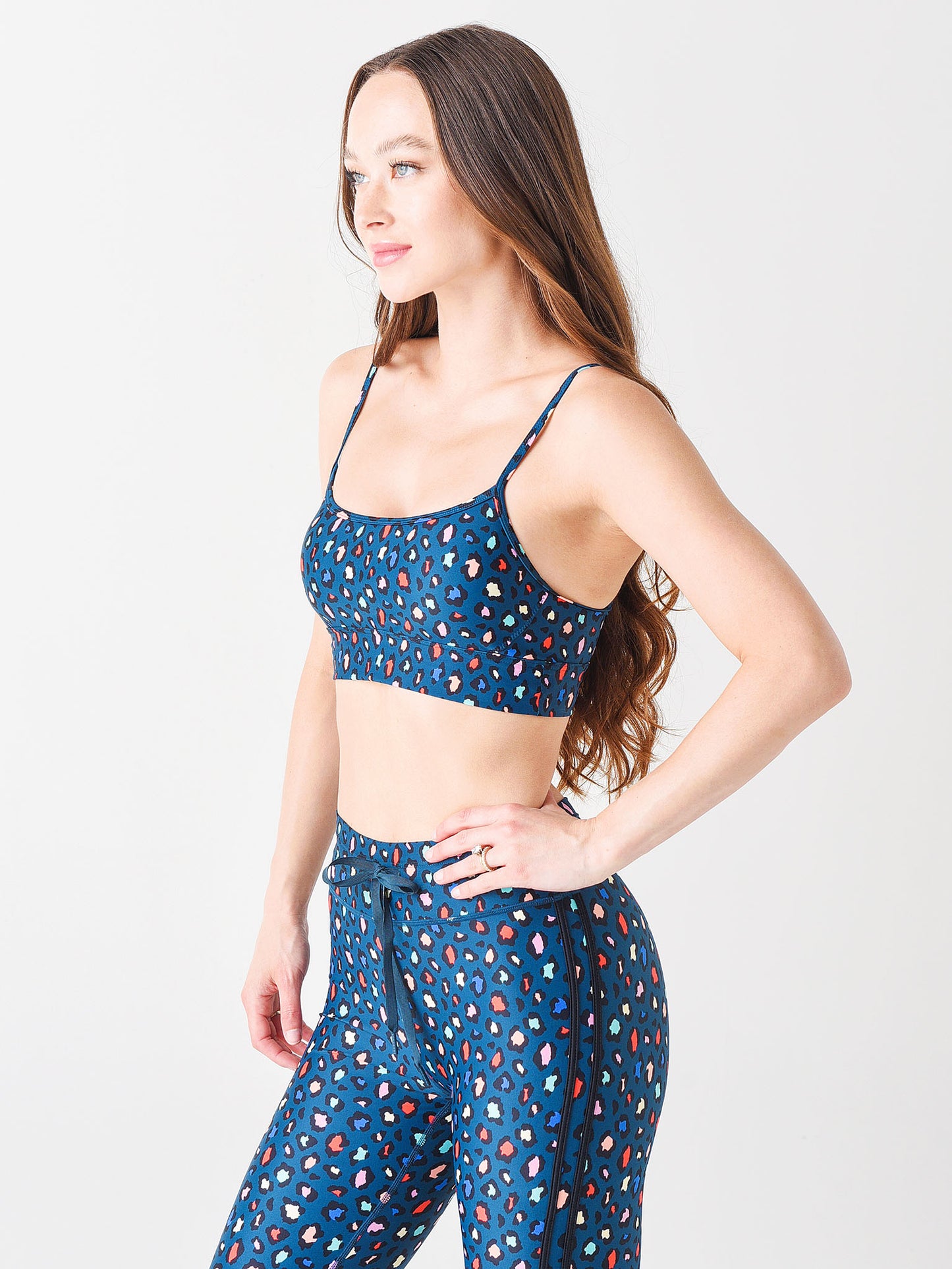 USW221038xJEWEL-alt2