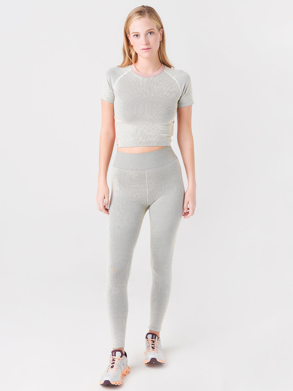 USW321018xGREY-alt1