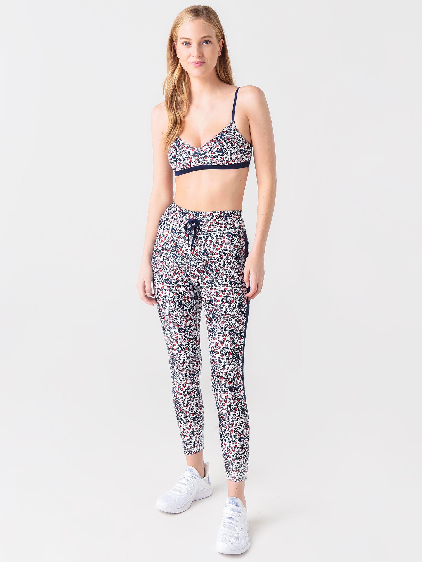 USW421011xWHITE-alt1