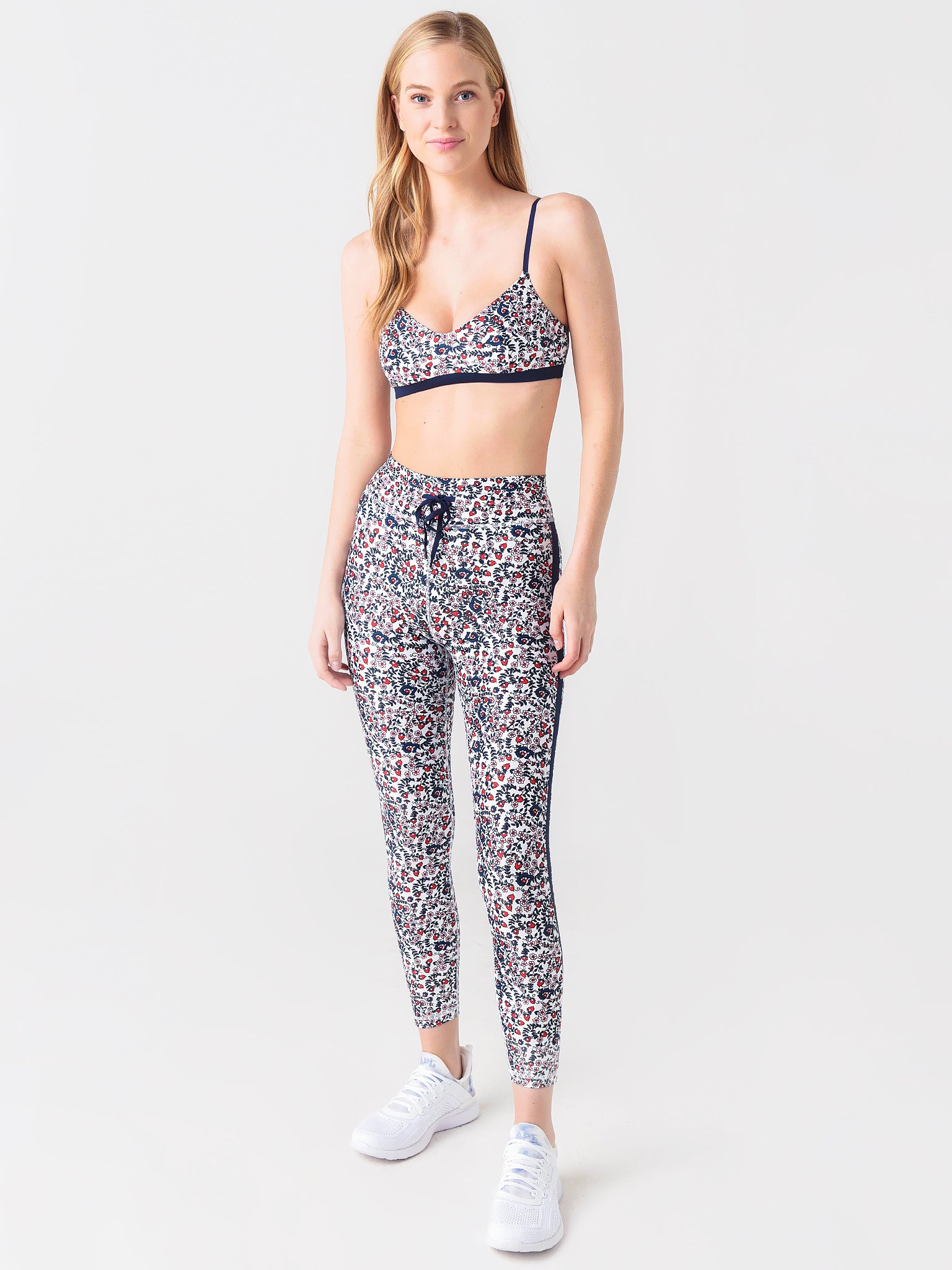 USW421011xWHITE-alt1