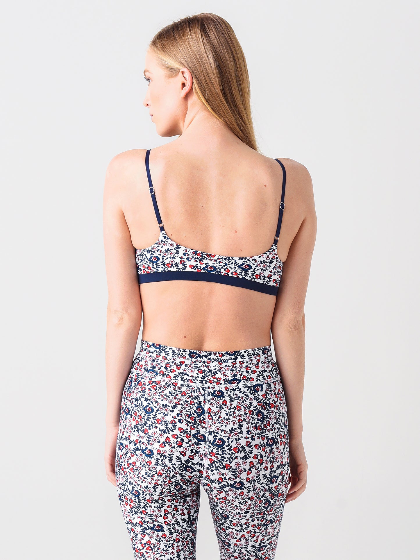 USW421011xWHITE-alt3