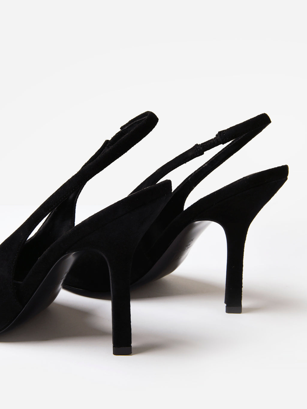 V-EMALYNxBLACKSUEDE-alt2