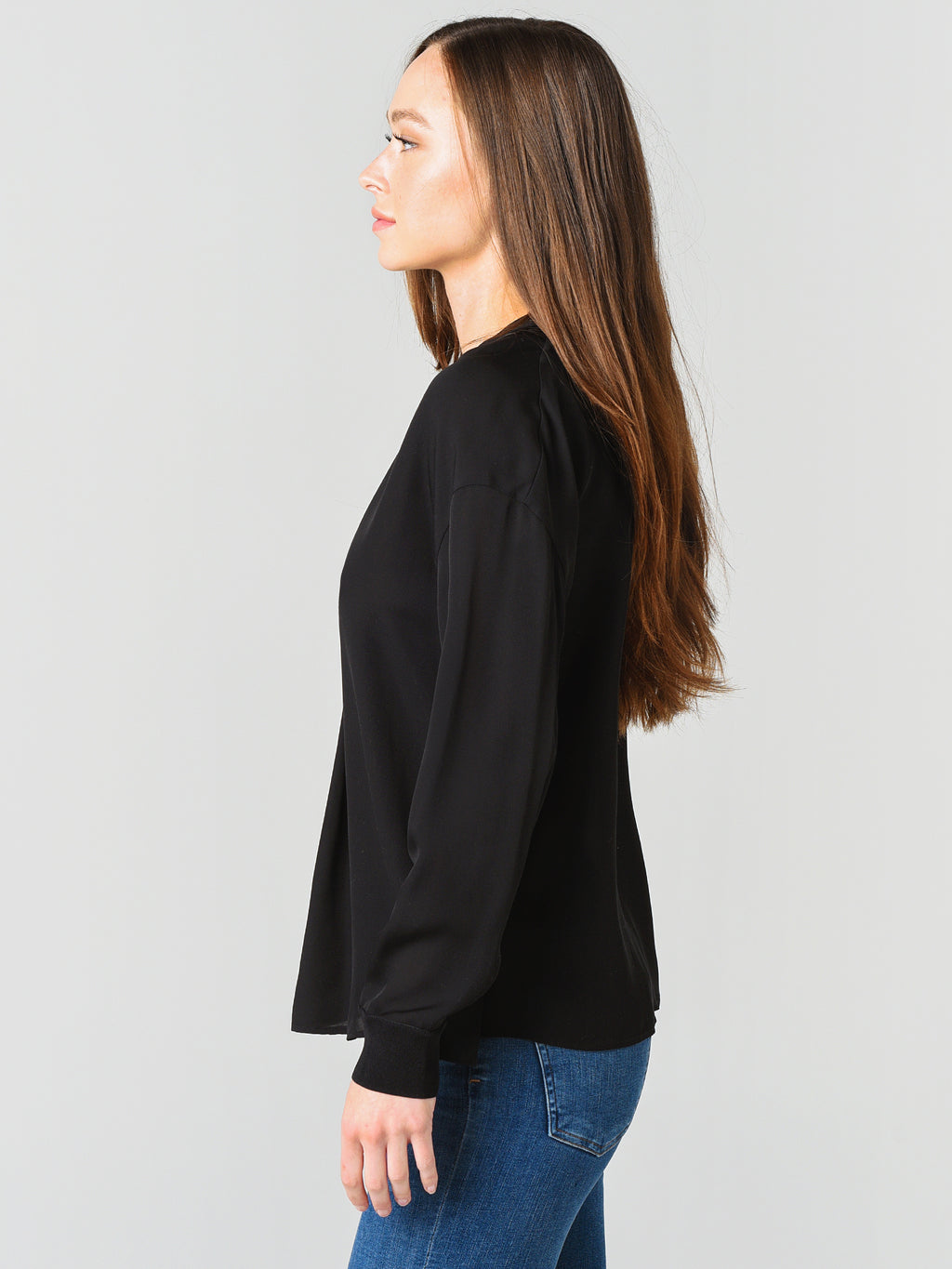 V650312315 xBLACK-alt1