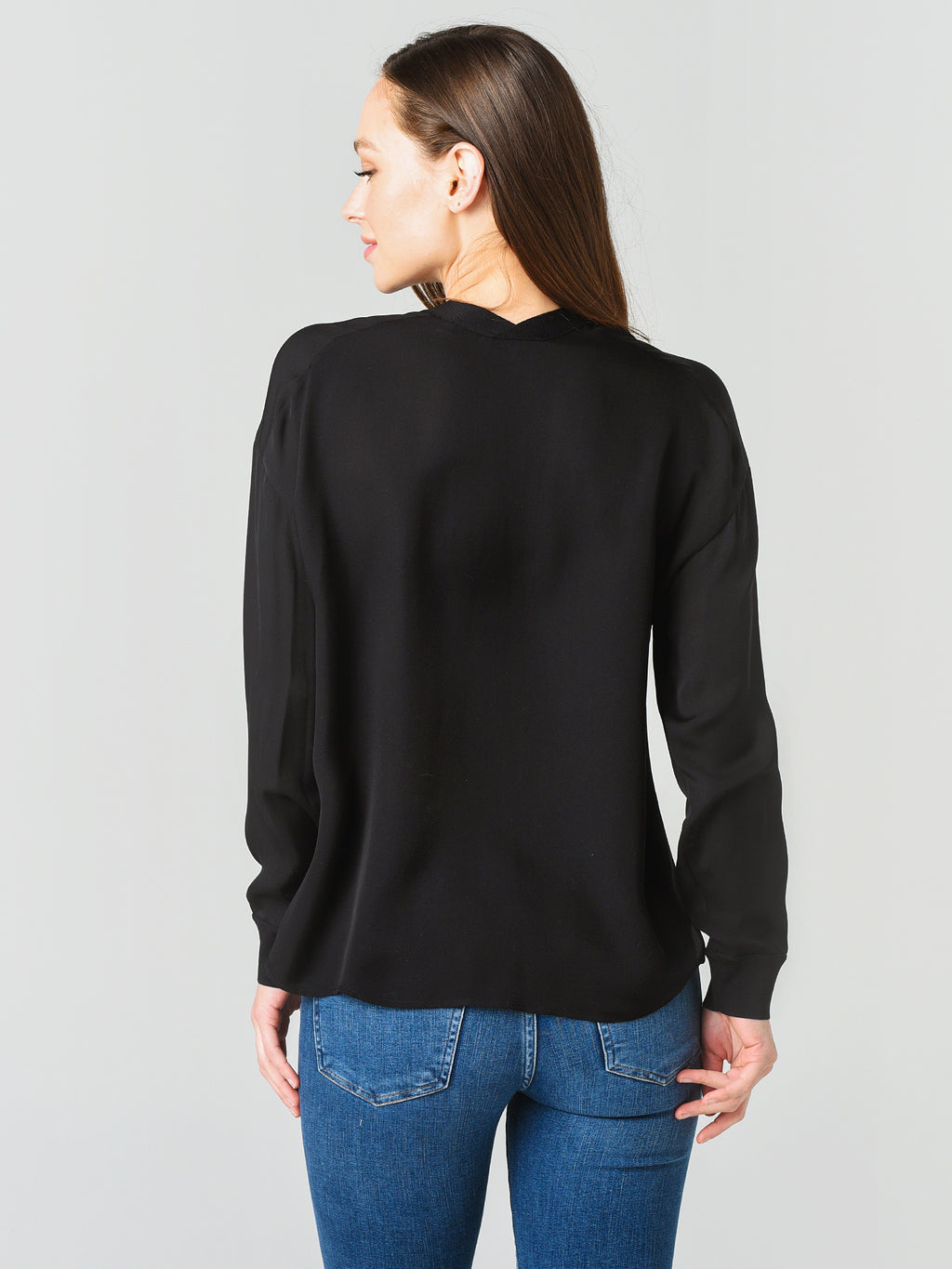 V650312315 xBLACK-alt2