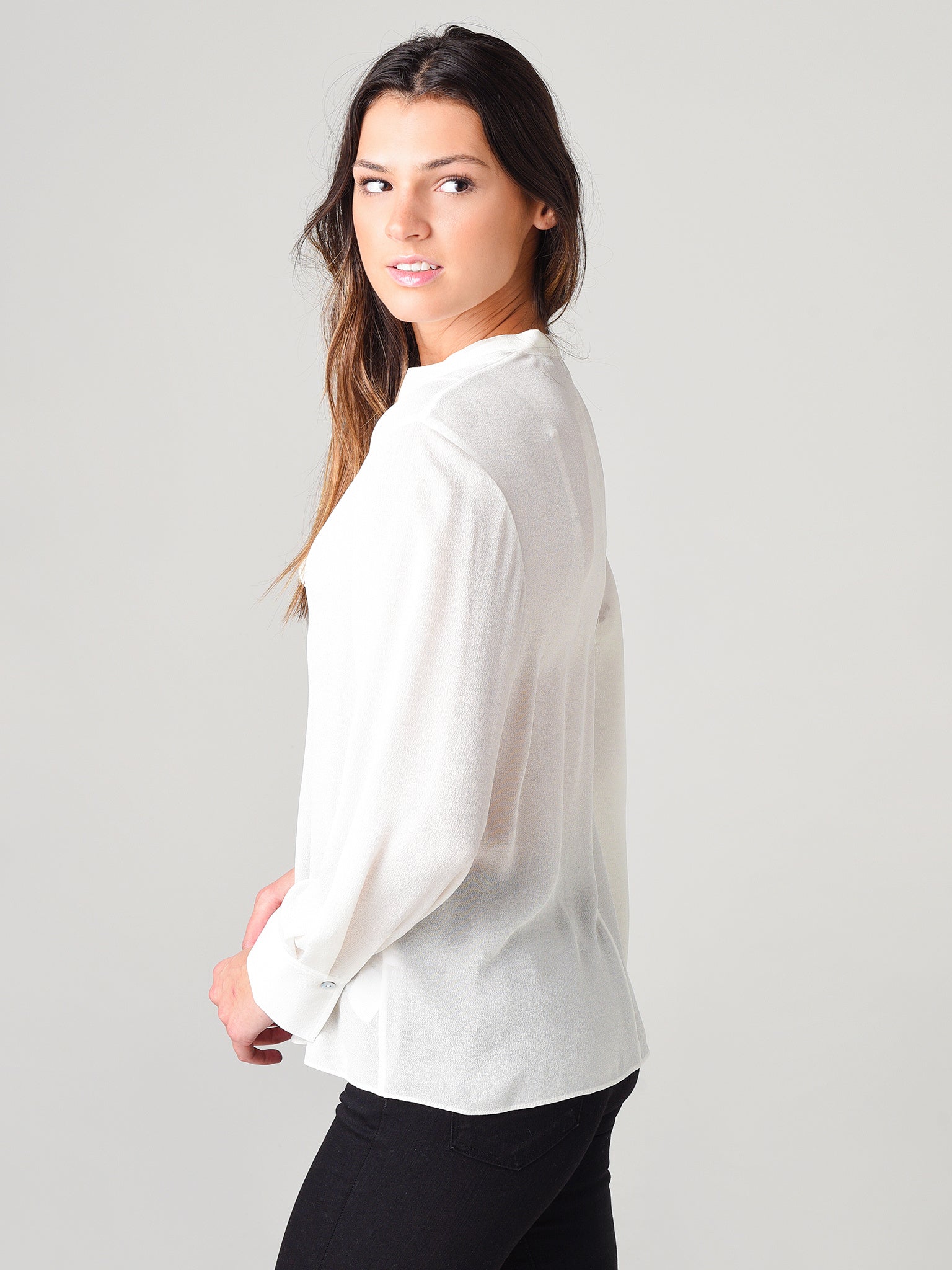 V692612401xOFFWHITE-alt1