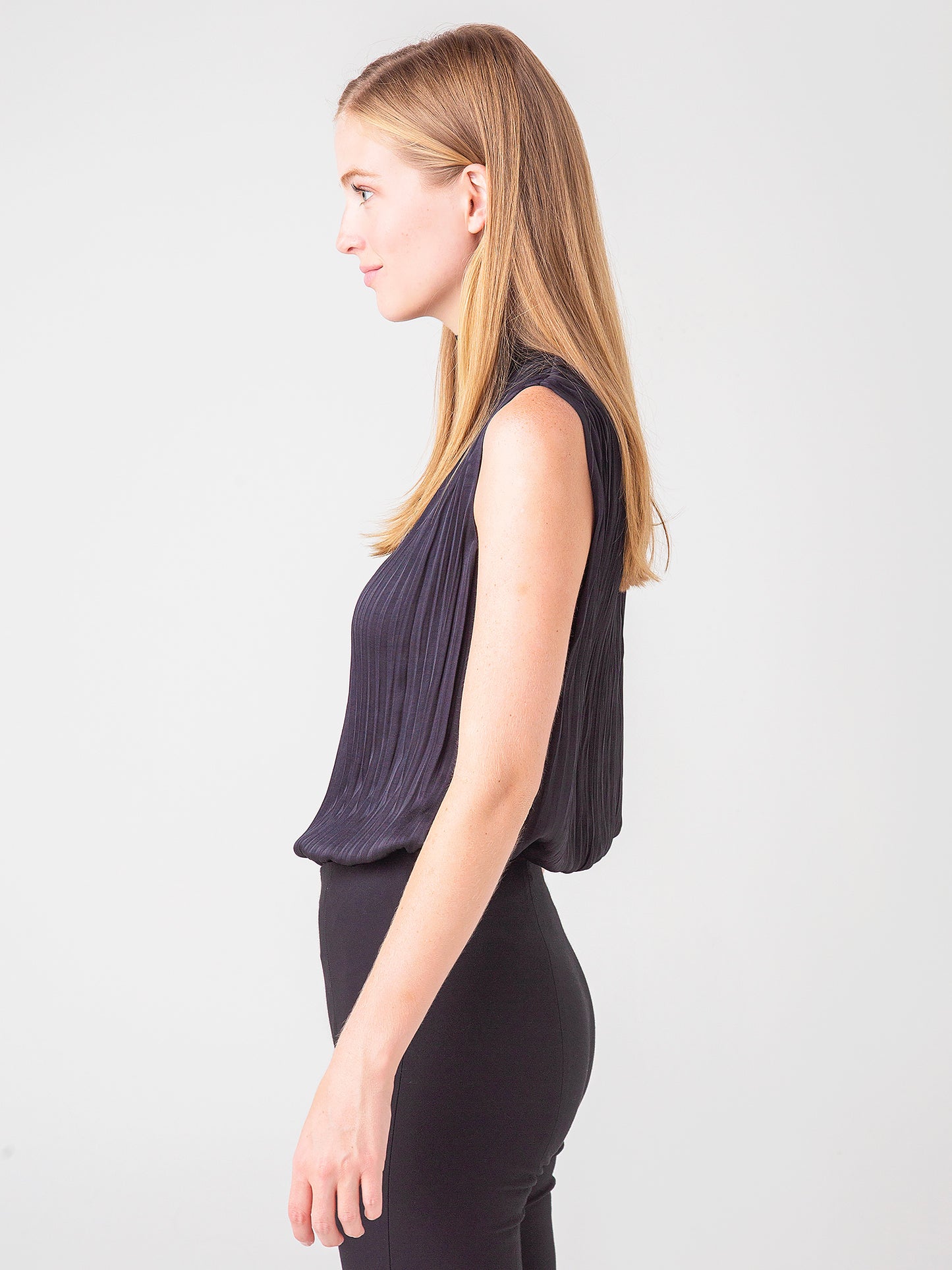 V778312546xBLACK-alt2