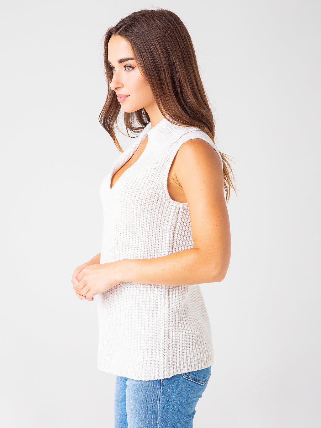 V781978802xWHITE-alt2