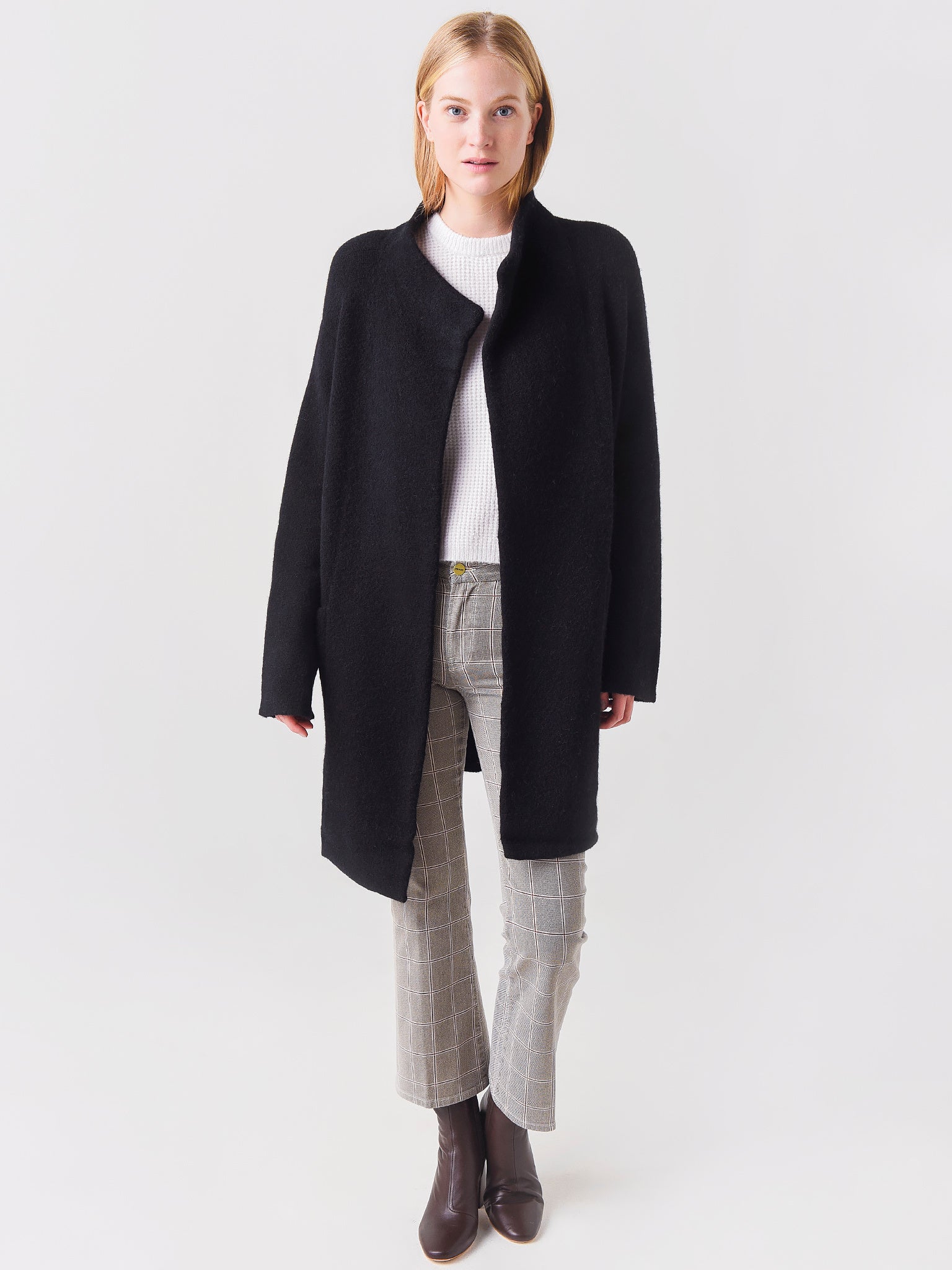 V783578842xBLACK-alt1