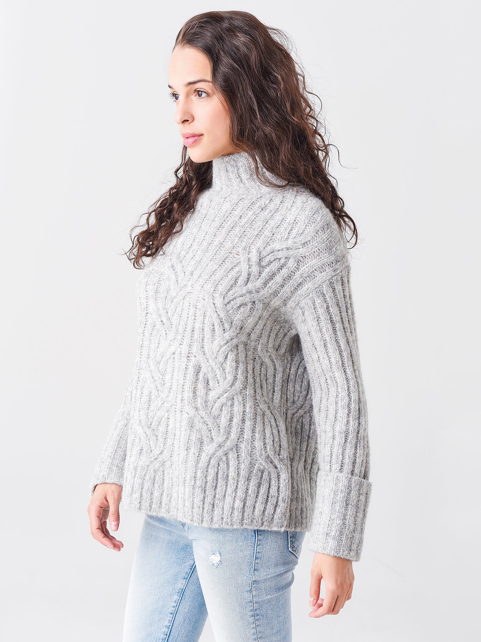 V784278854xLTGREY-alt2