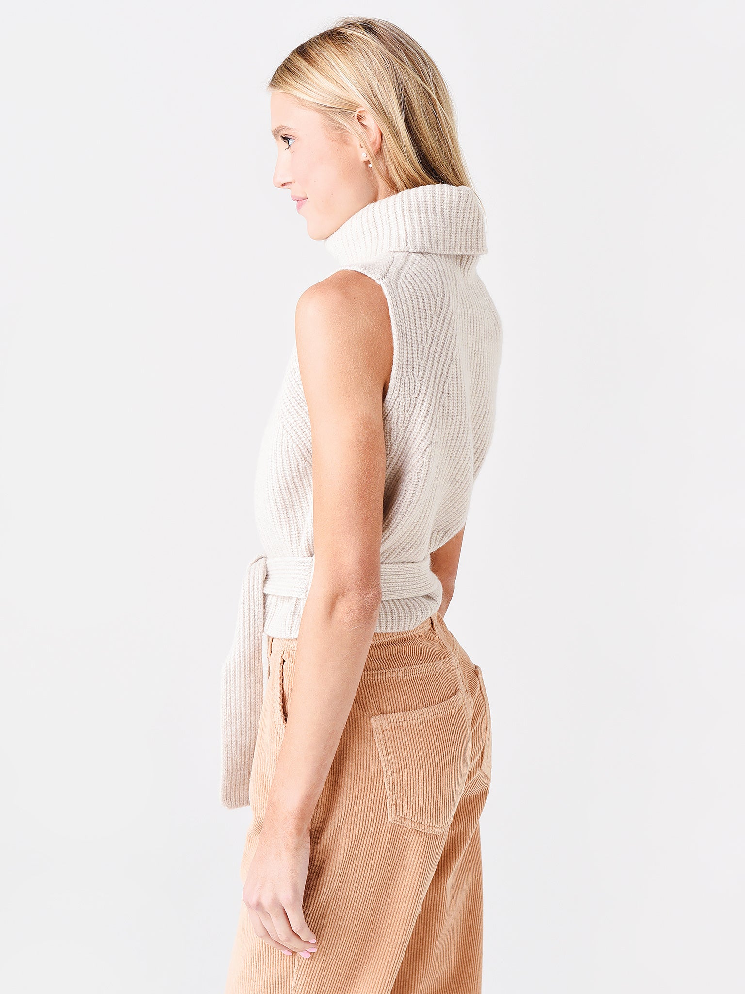 V805278976xHDOVEOAT-alt2