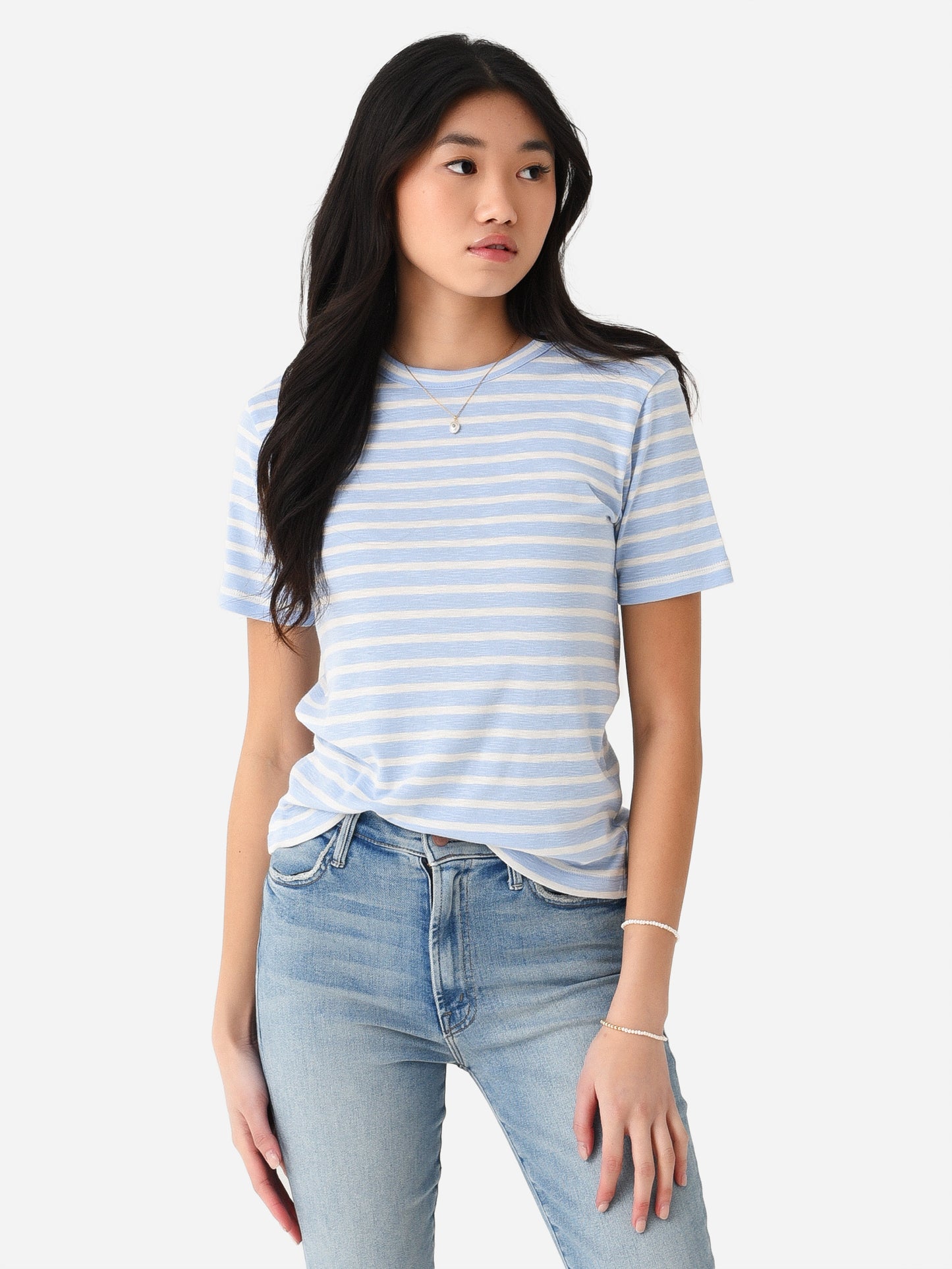 V944284209xKYANITEGESSO-alt1