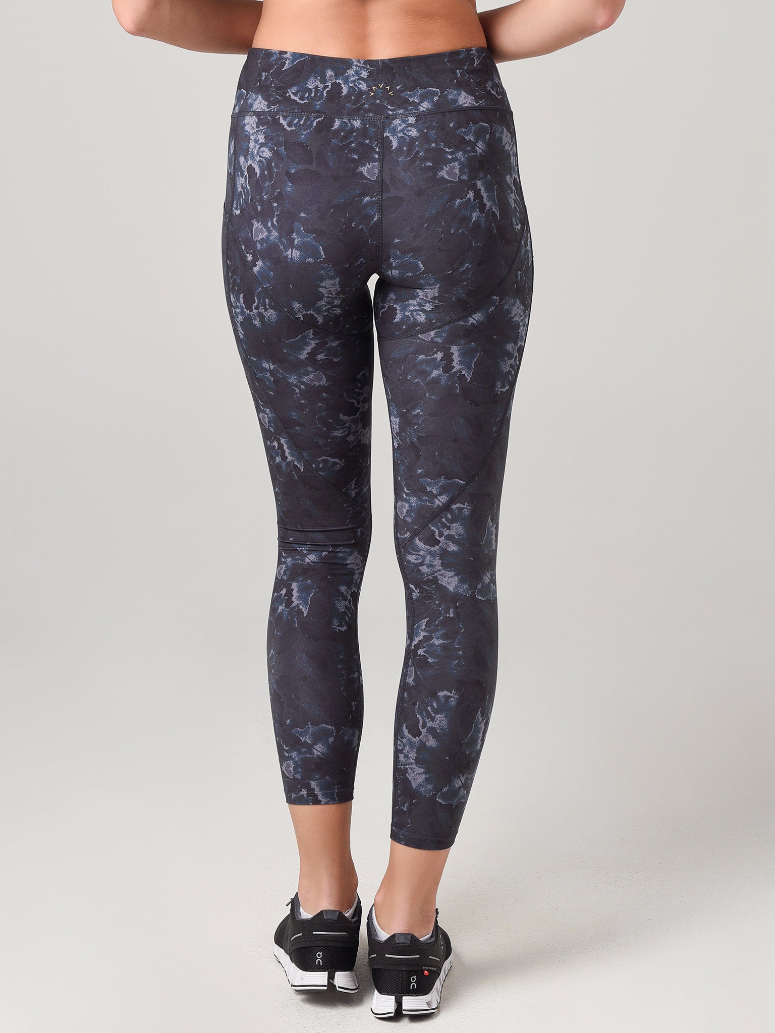 Varley Women's Laidlaw Legging Saint Bernard - Main Image