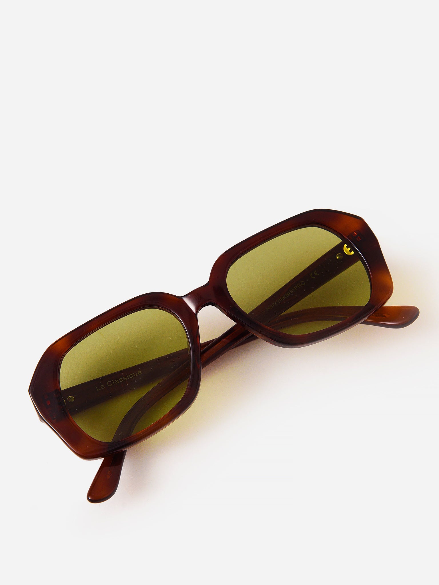 Velvet Canyon Le Classique Sunglasses - Saint Bernard