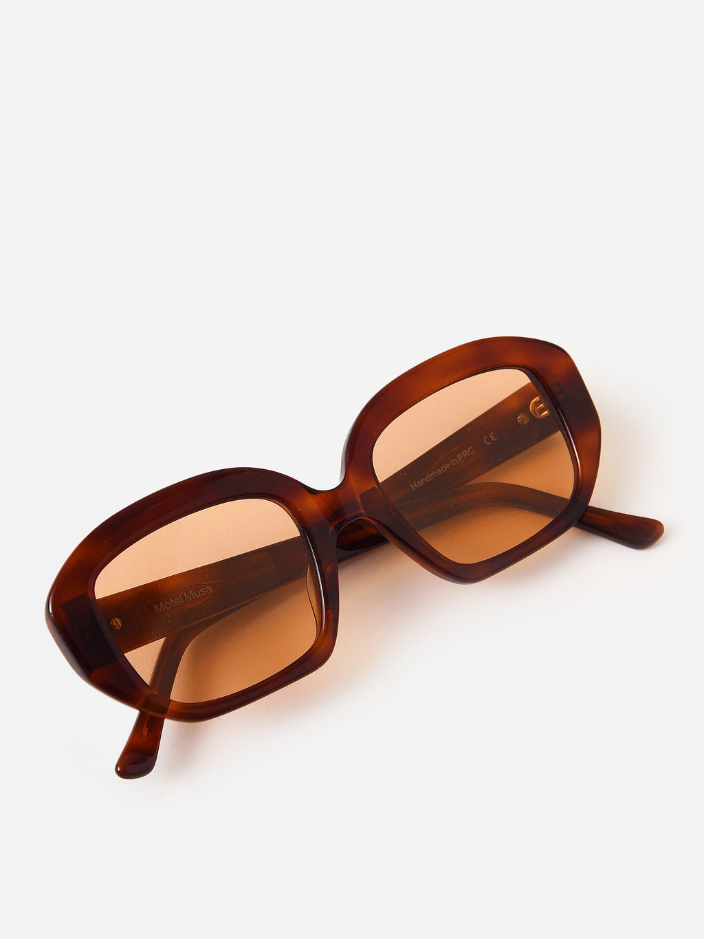 Velvet Canyon Motel Musa Sunglasses - Saint Bernard