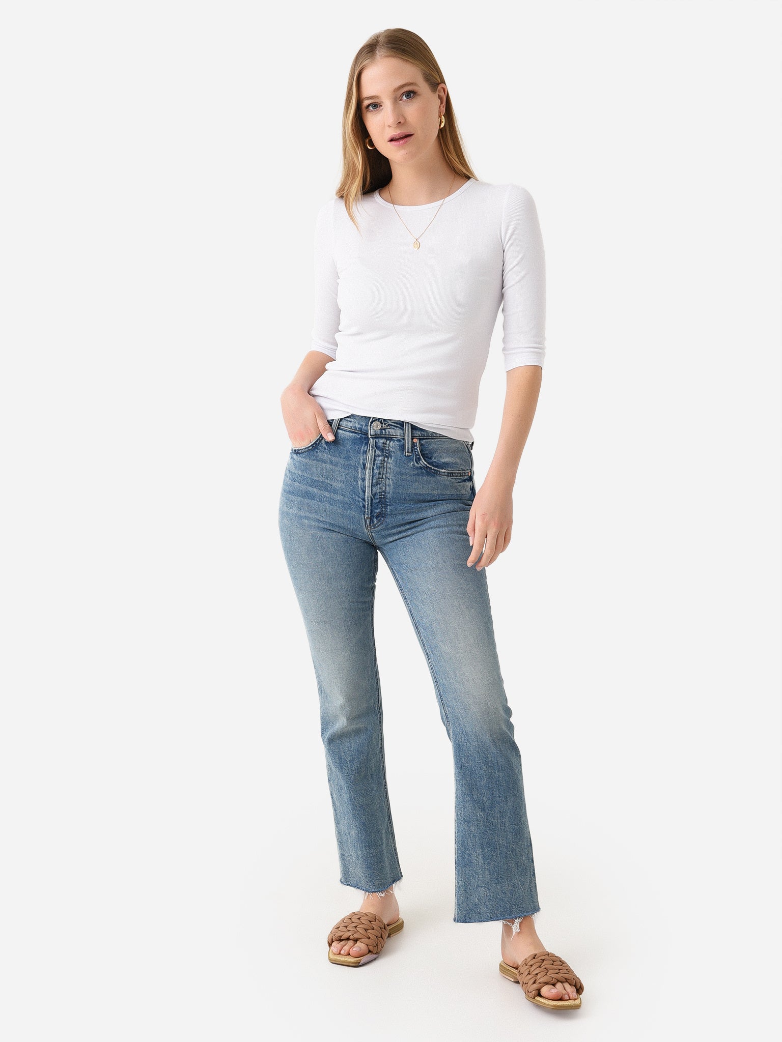 VR00183272xOPTICWHITE-alt2