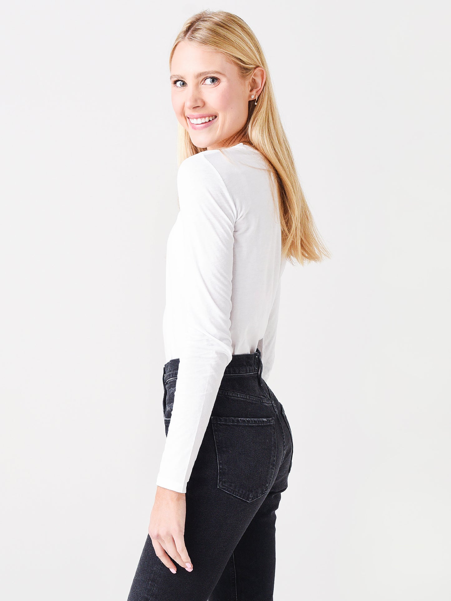 VR60783189xOPTICWHITE-alt2