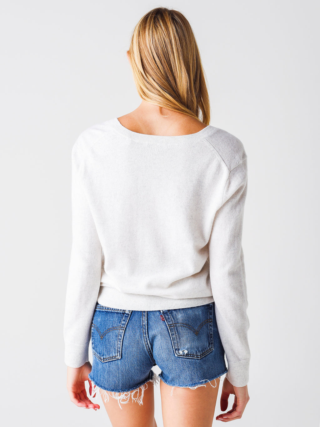 VR74978133xWHITE-alt3