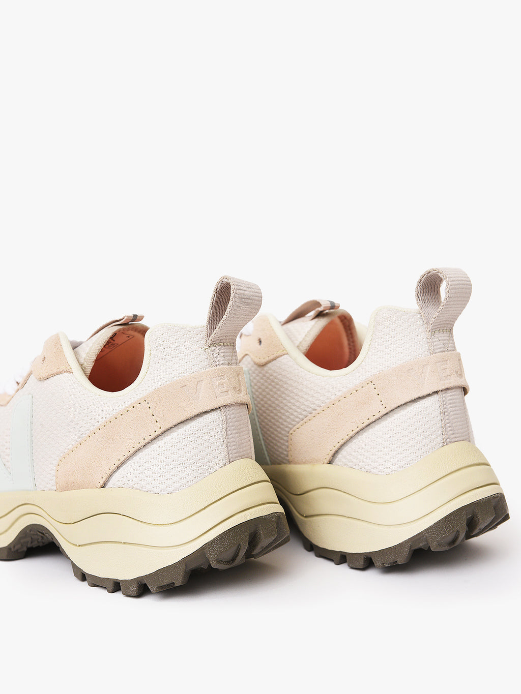 VT0102958xGRAVELMENTHOL-alt3