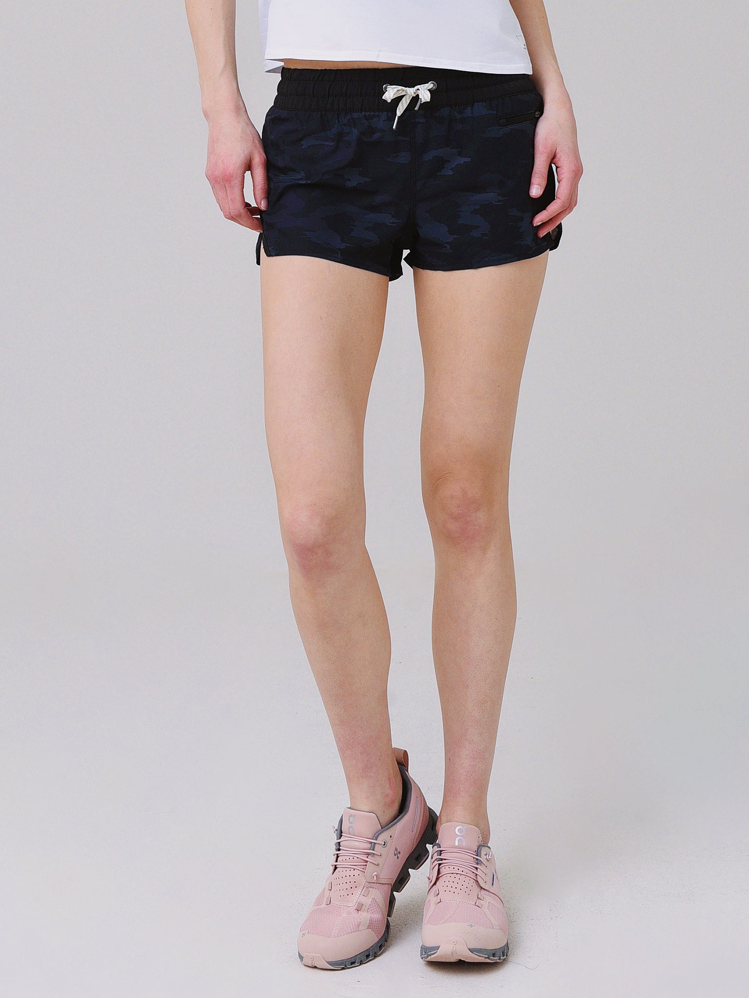 Vuori Women's Clementine Short - Saint Bernard