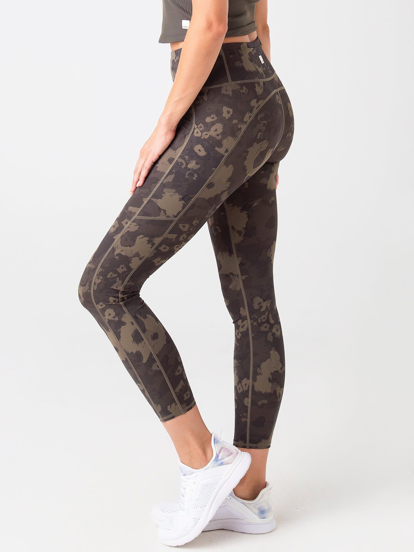 VW429xOREGANOCAMOFLOWER-alt2