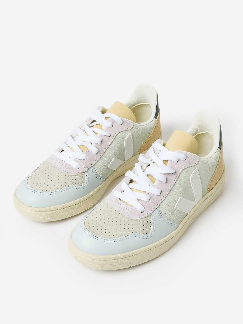 VX0303119AxJADEWHITE-alt3