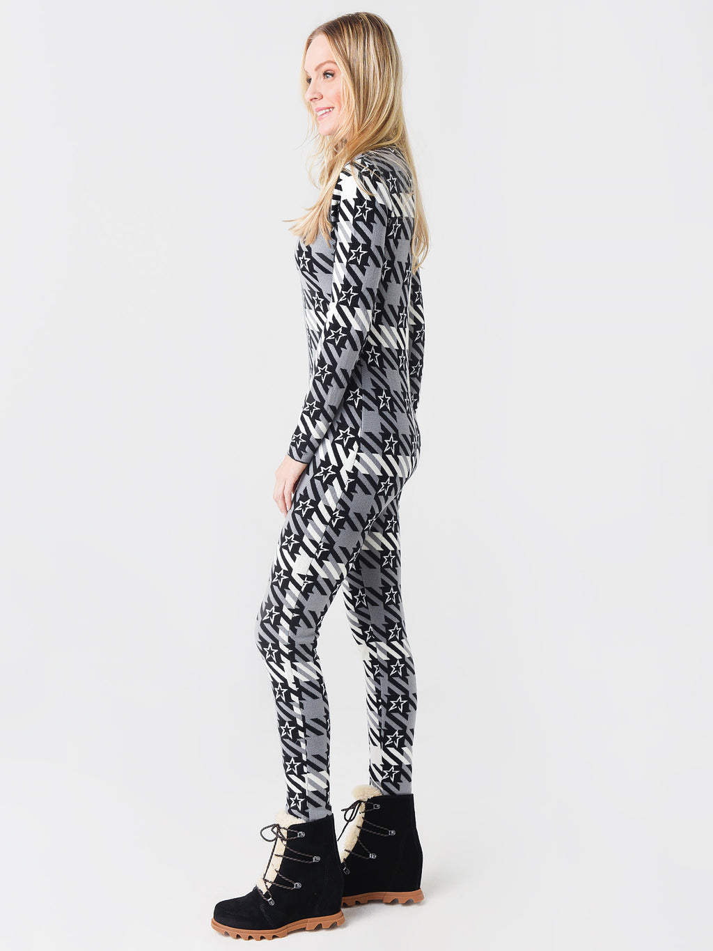 W30004231xSTARGINGHAMBLACK-alt1