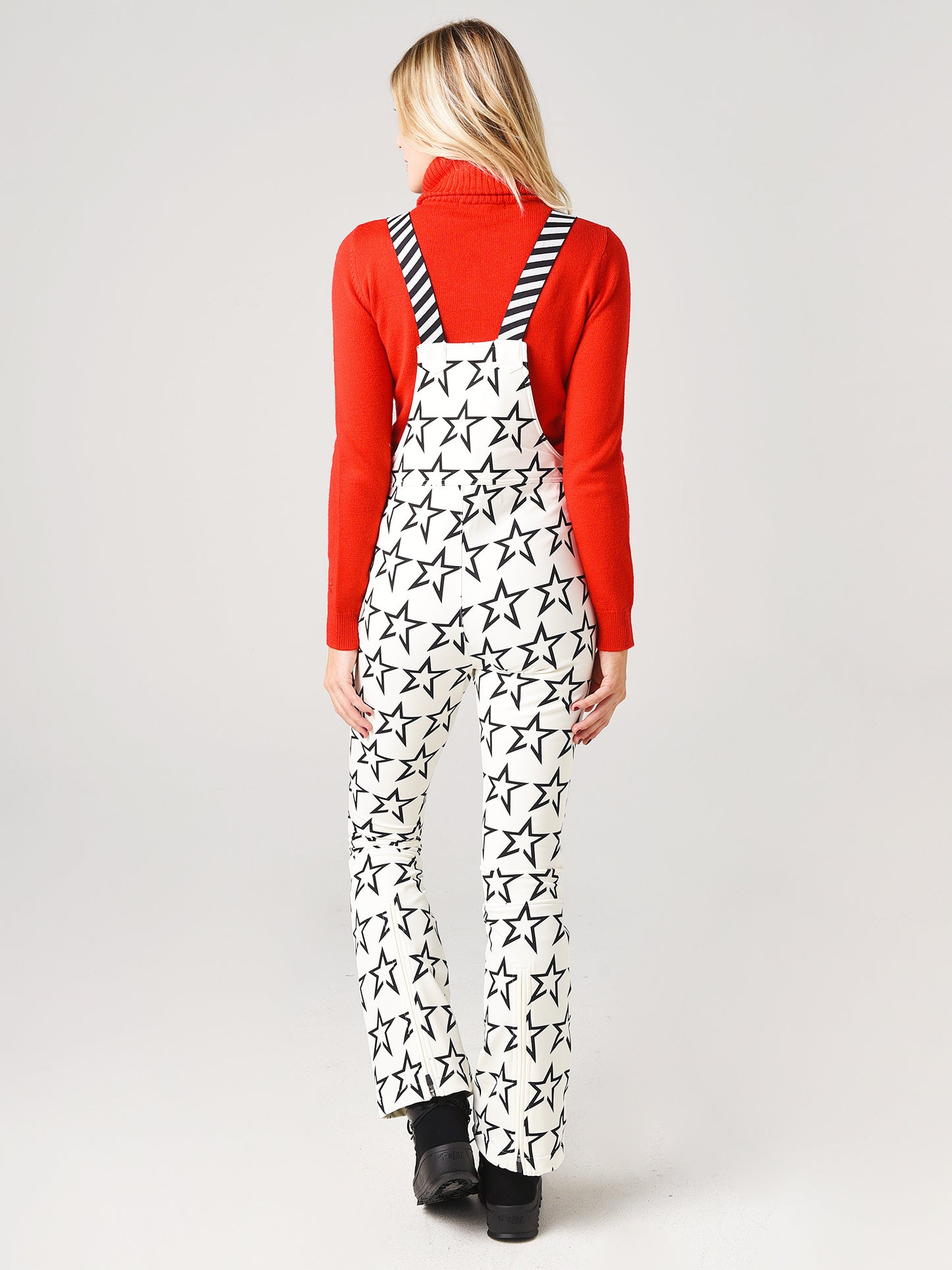 W3127xSNOWWHITEBLACKSTAR-alt2