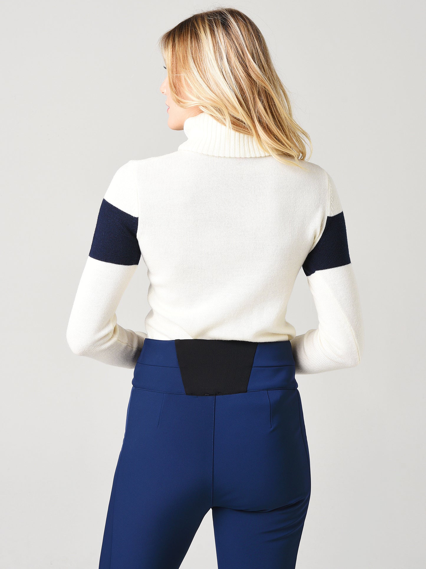 W3136xSNOWWHITE-alt3