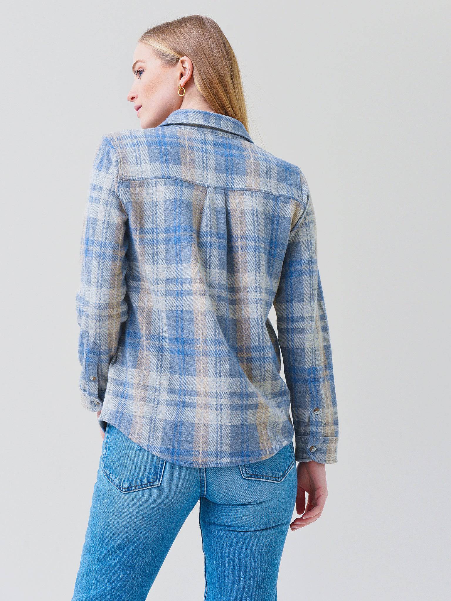 WKH2113xGREYSTONE-alt3