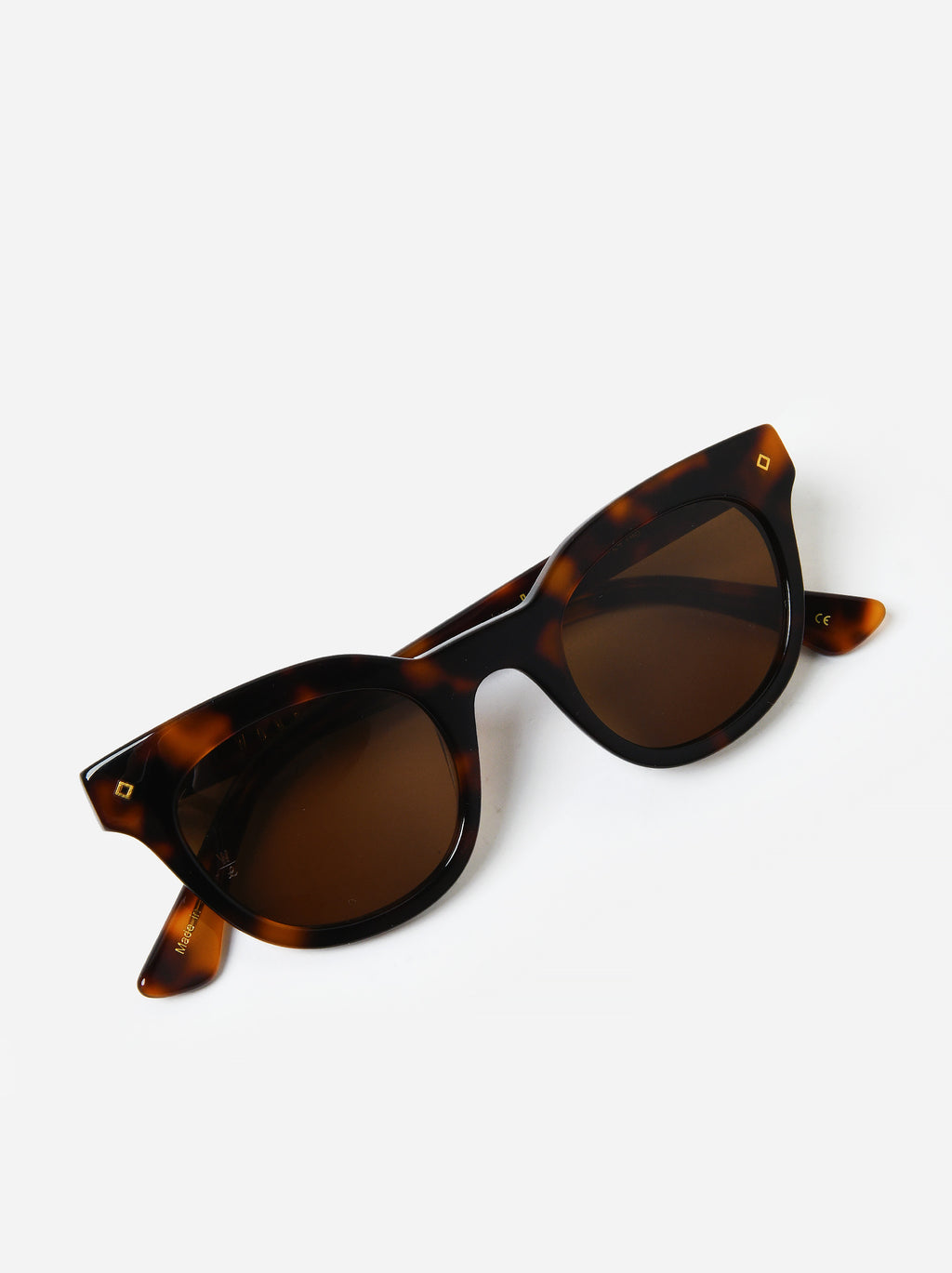 Wonderland Sun Perris Sunglasses - Saint Bernard