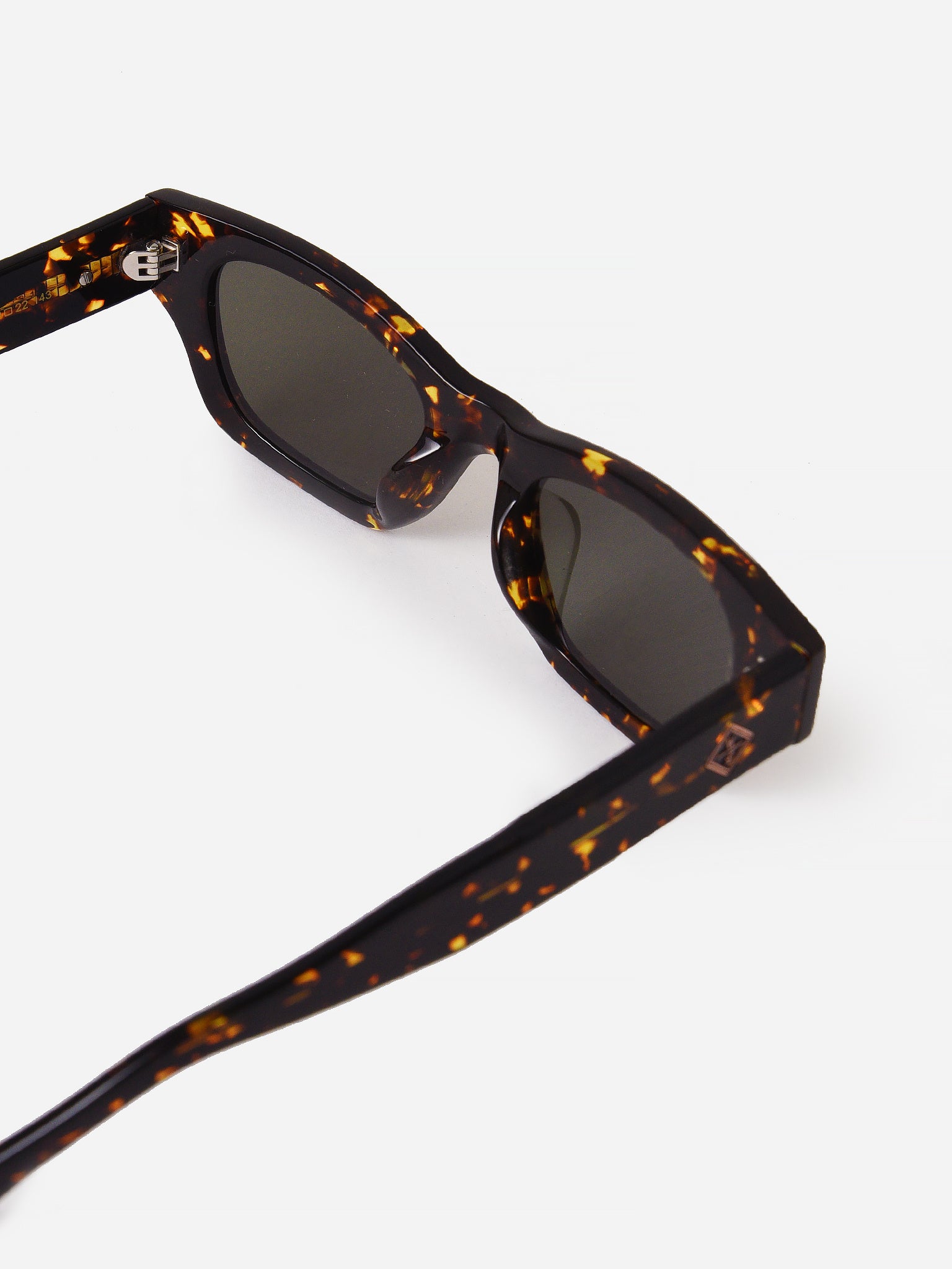 WL35JxYELLOWTORT-alt3