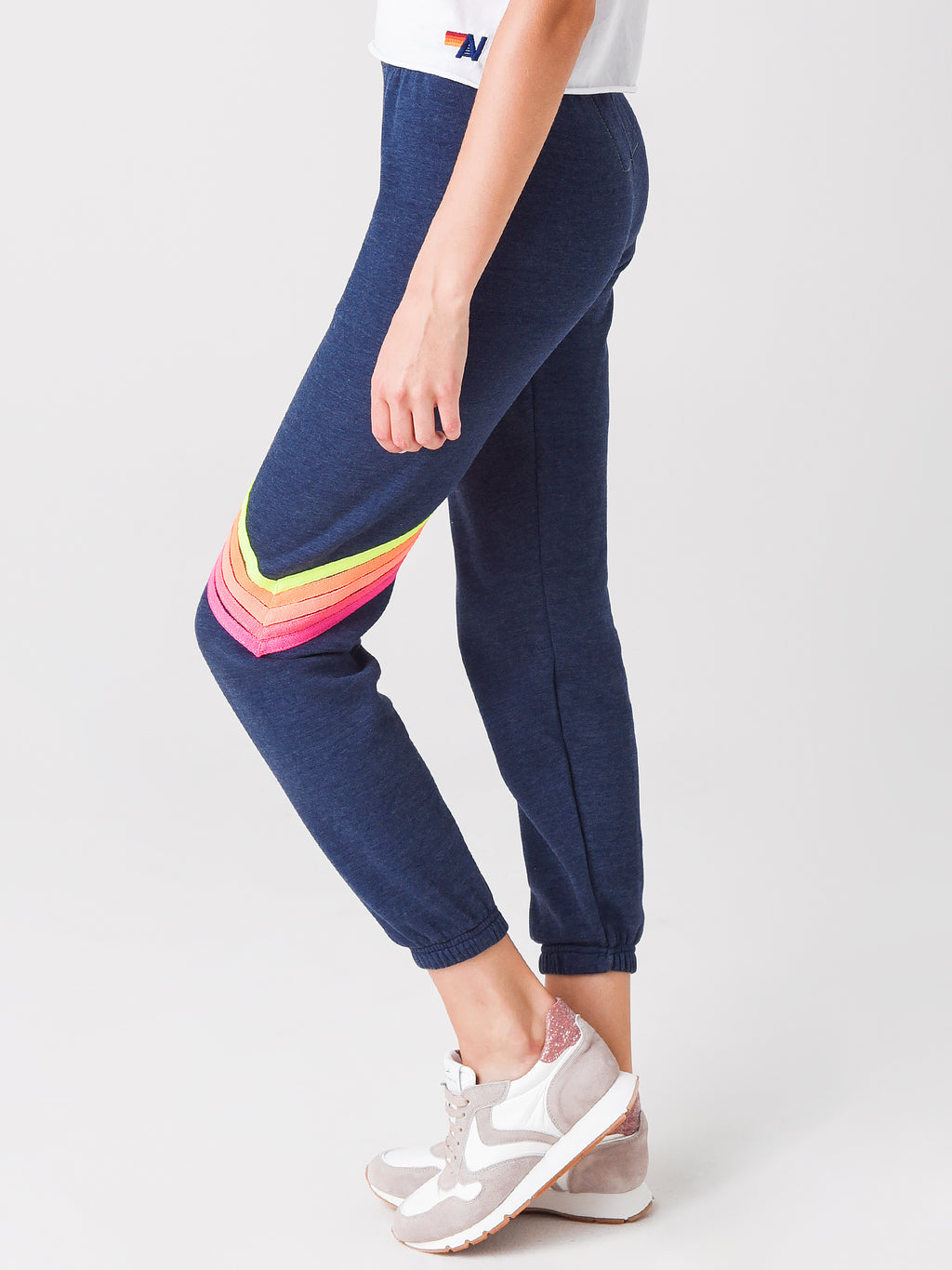 WSPCVN5xHEATHERNAVYNEON-alt2