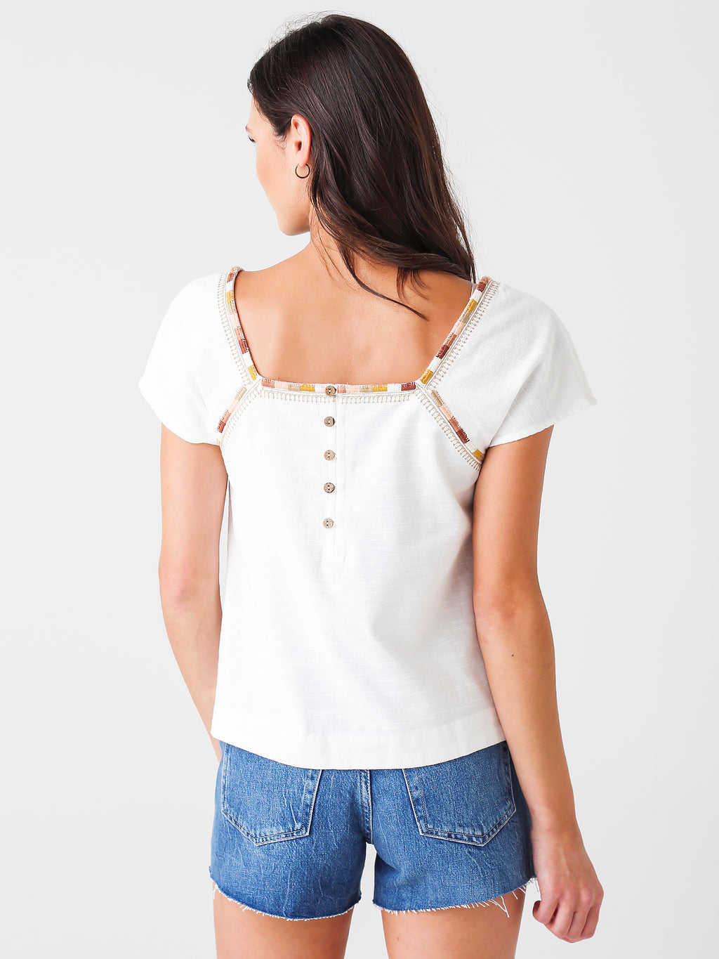 WTU2102xWHITE-alt3
