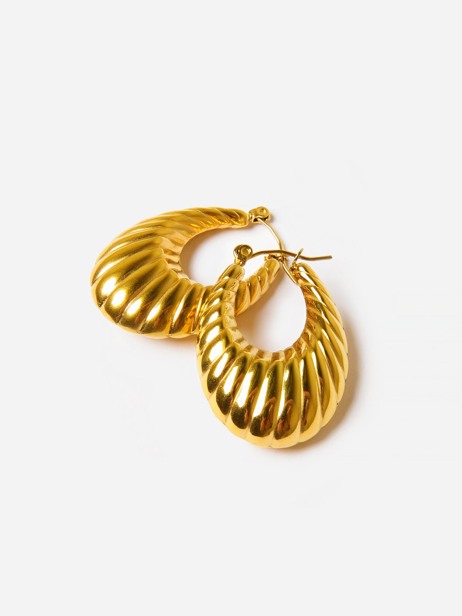 Casa Clara Women's Wade Earrings - Saint Bernard