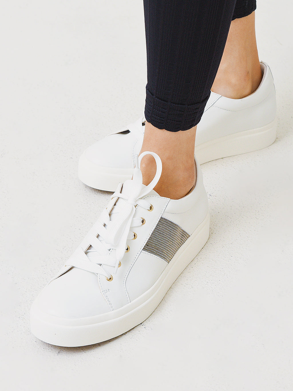 Vaneli Women's Yavin Sneaker - Saint Bernard