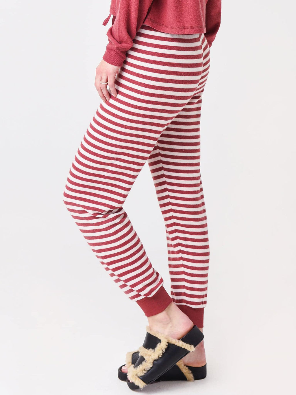 ZLP214435xROSYRED-alt2
