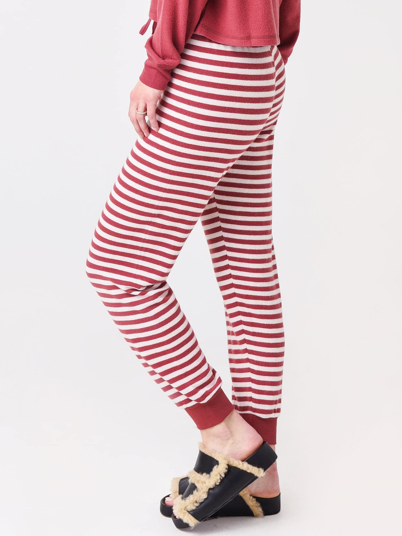ZLP214435xROSYRED-alt2