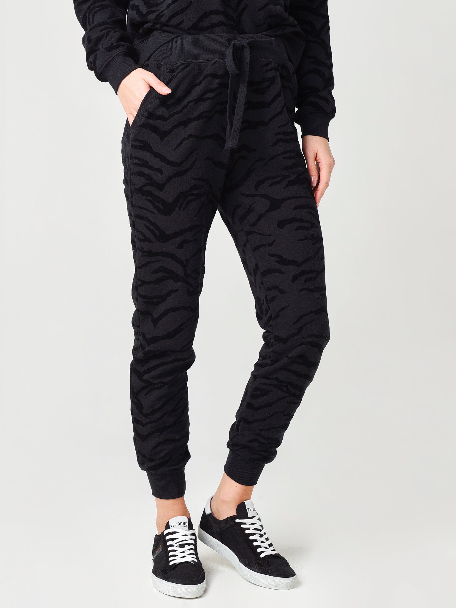 Z Supply Women's Eris Tiger Flocked Jogger - Saint Bernard