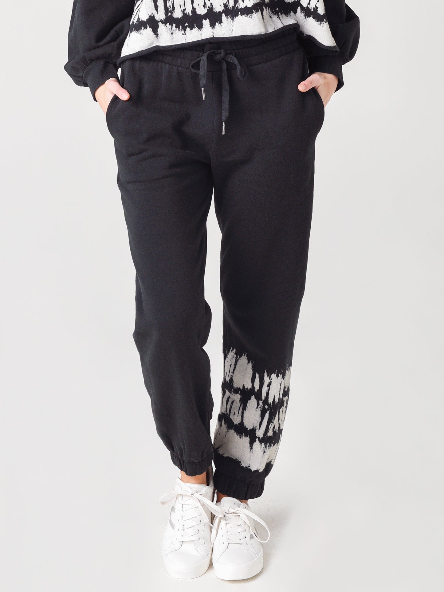 Z Supply Women's Selene Stripe Tie-Dye Fleece Jogger - Saint Bernard