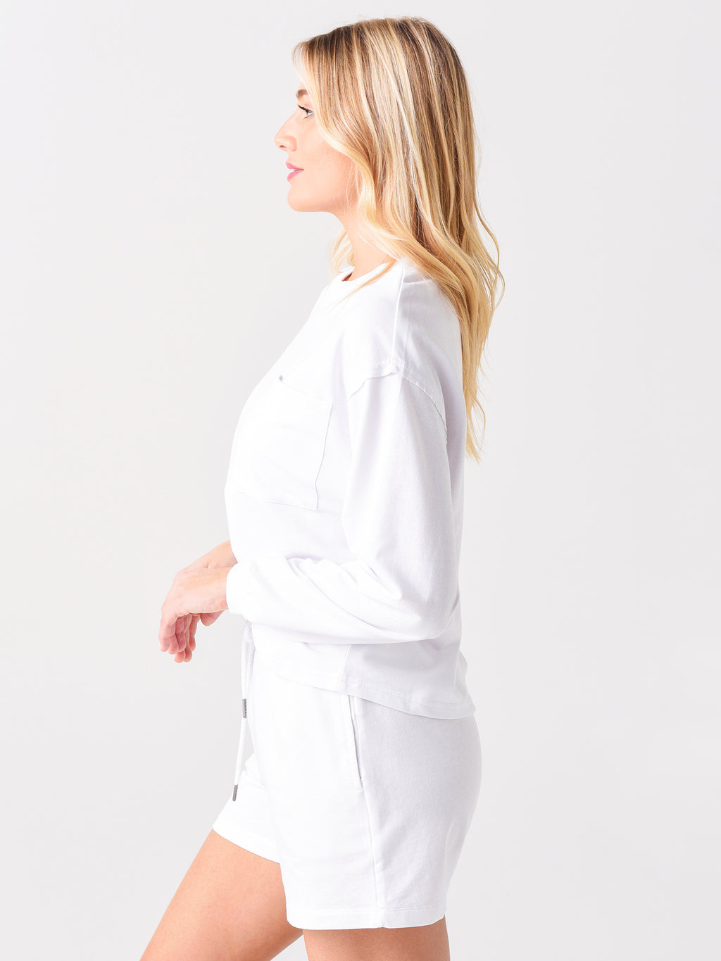 ZT212561_xWHITE-alt2