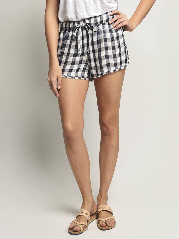 Bella Dahl Fray Hem Short - Saint Bernard