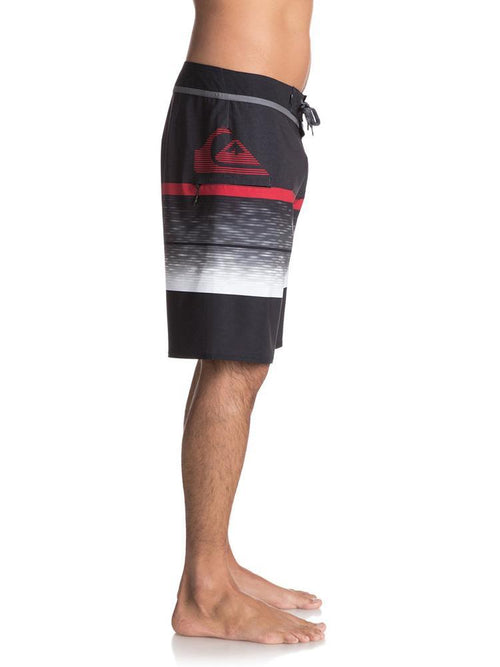 Quiksilver Slab Vee 20in. Logo Boardshorts