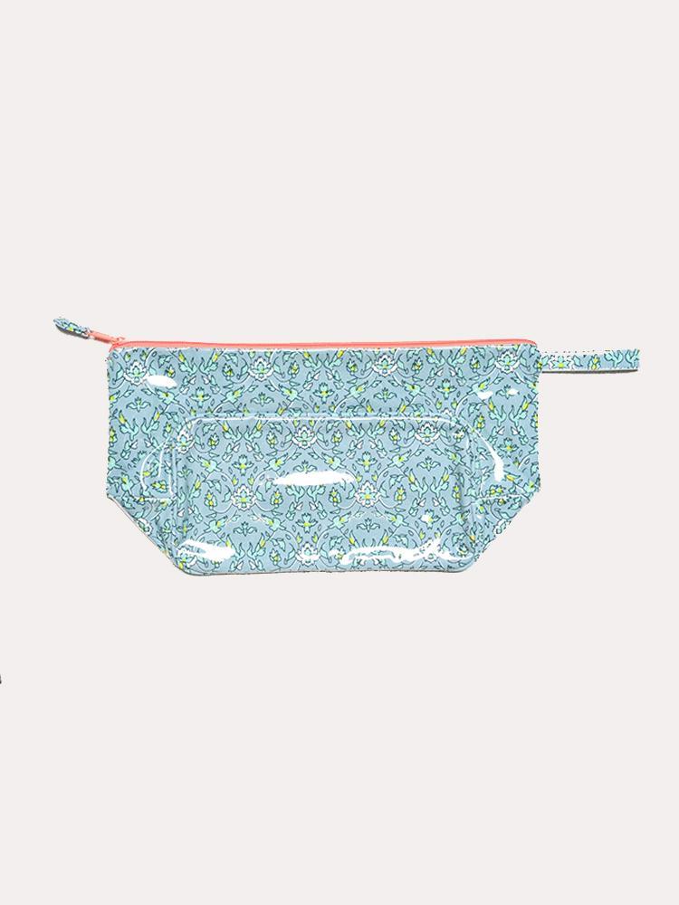 Roller Rabbit Tran Toiletry Case - Saint Bernard