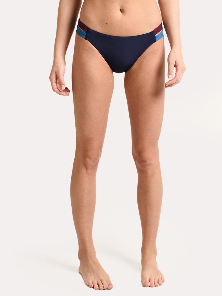 Helen Jon Double Tab Hipster - Saint Bernard