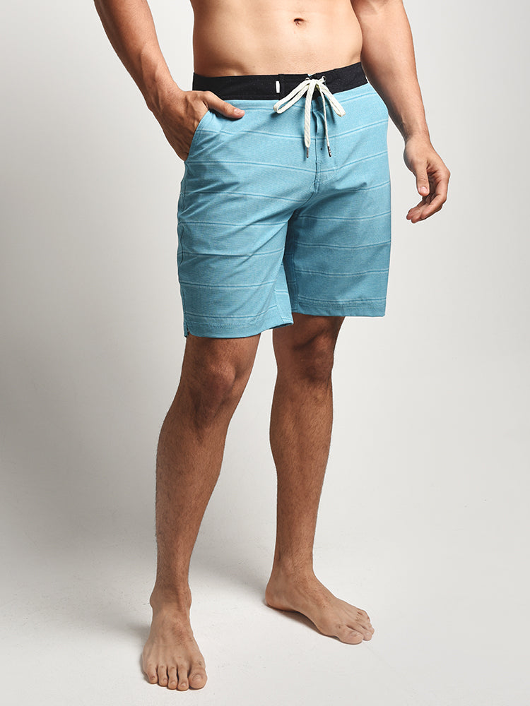 Vuori Equator Boardshort - Saint Bernard