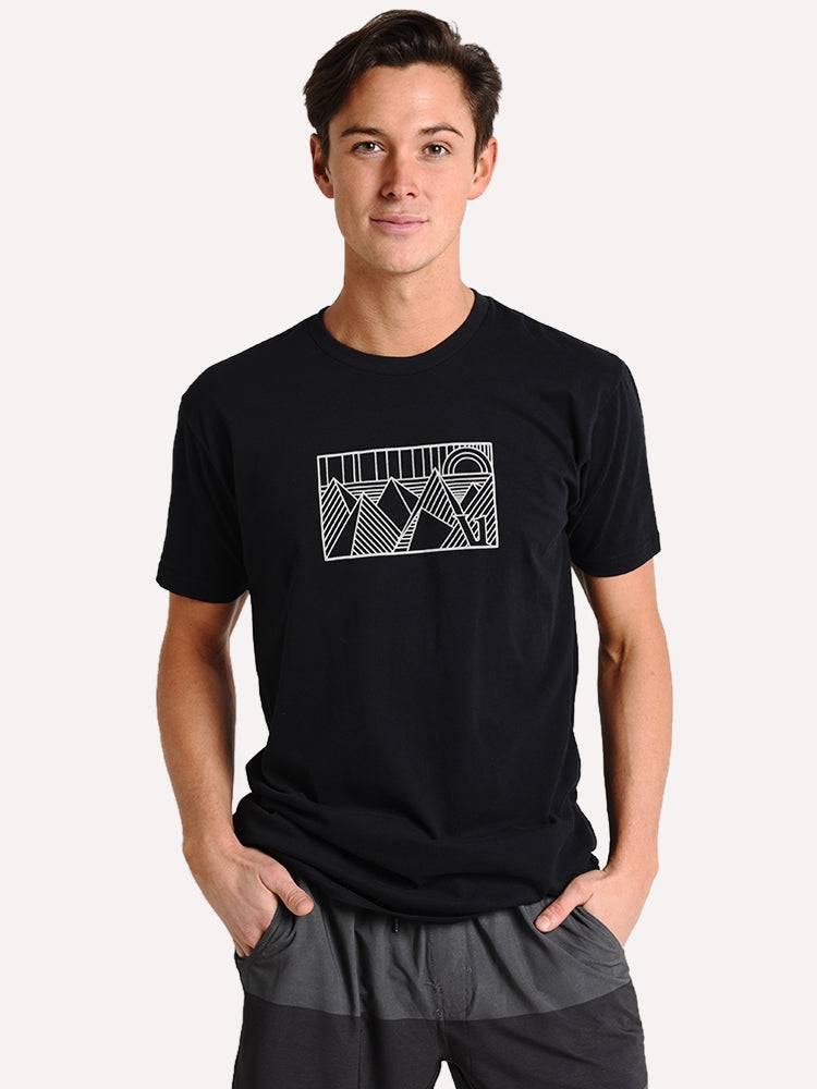 Vuori Men's Stainglass Tee - Saint Bernard