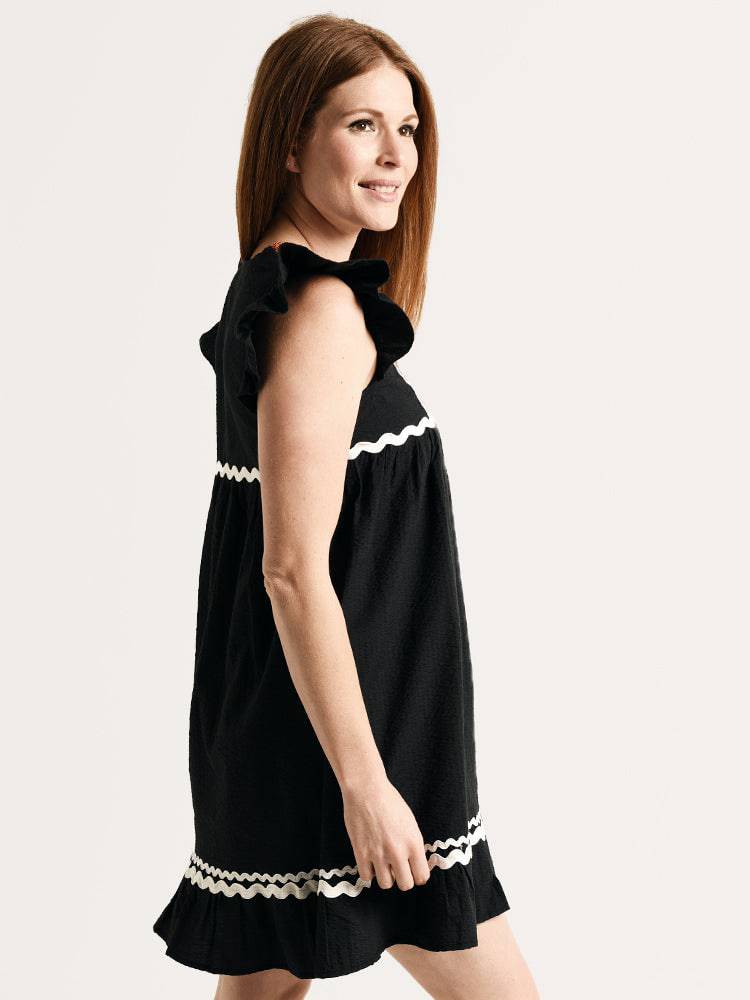 thml black embroidered dress THML HI LO STRAPLESS MAXI EMBROIDERED DRESS SMALL